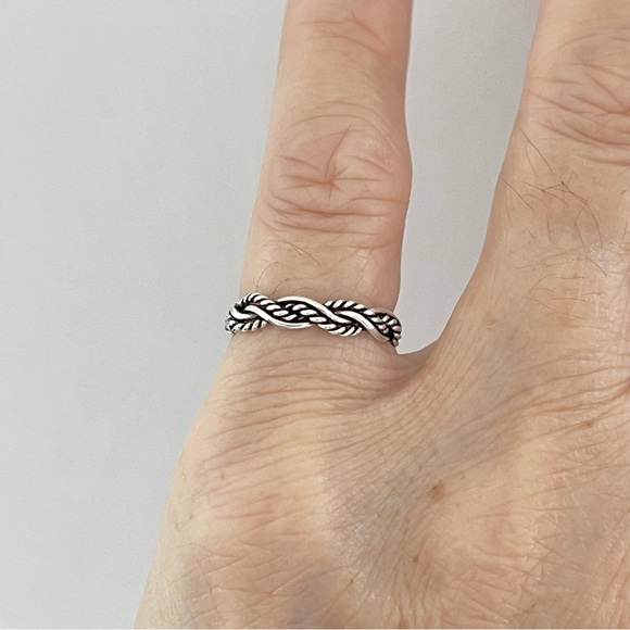 Sterling Silver Unisex Twisted Rope Ring, Silver Band, Braid Rings, Stackable - Picture 4 of 13